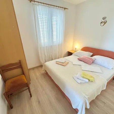 Fuer Drei Personen By Interhome *