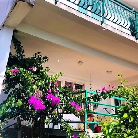 公寓 Fuer Drei Personen By Interhome 科马尔纳