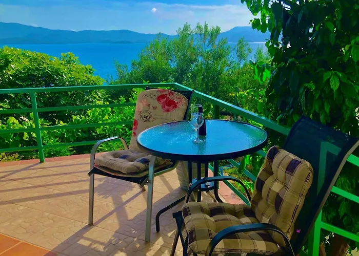 公寓 Fuer Drei Personen By Interhome 科马尔纳